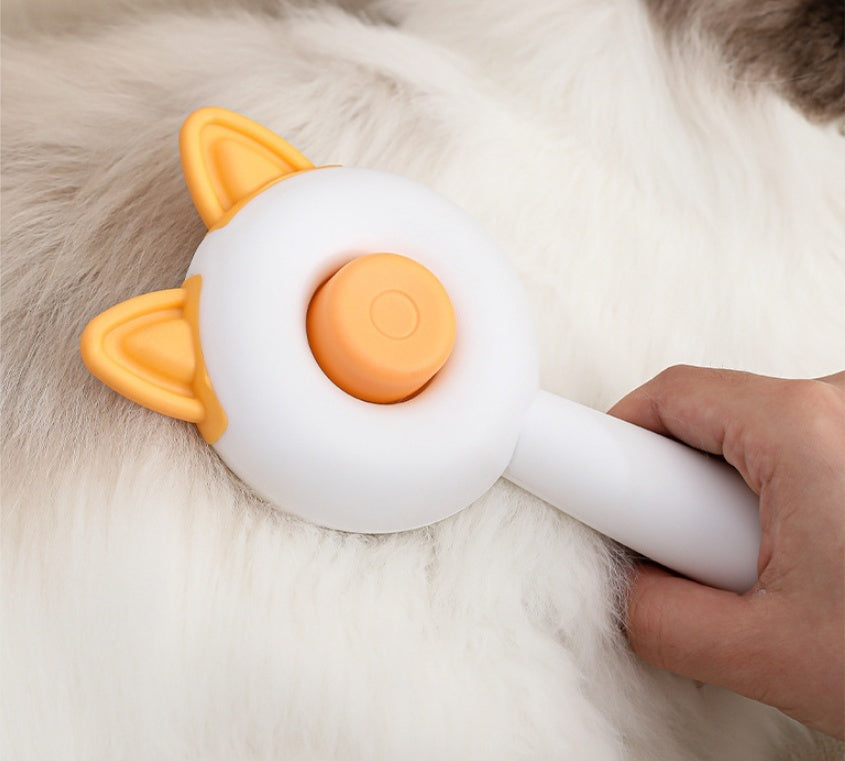 Self-Cleaning Brush – Gentle on Fur